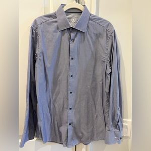 Mens Bugatchi casual button down. Size med. blue.
